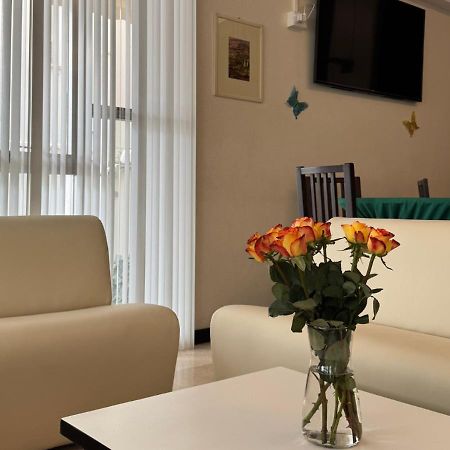 Hotel Riviera Nuova Gestione Cattolica Buitenkant foto